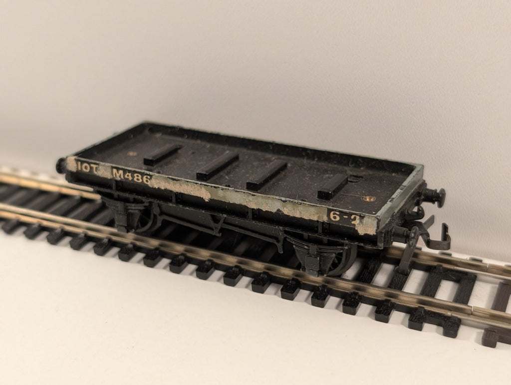 Hornby Dublo Flatbed Low-Sided Wagon – OO Gauge