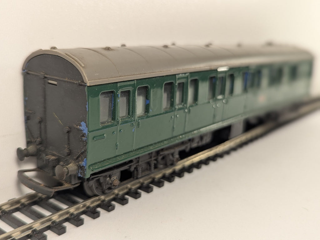 Tri-ang OO Gauge Class 302 EMU Driving Trailer Coach Coaching Stock