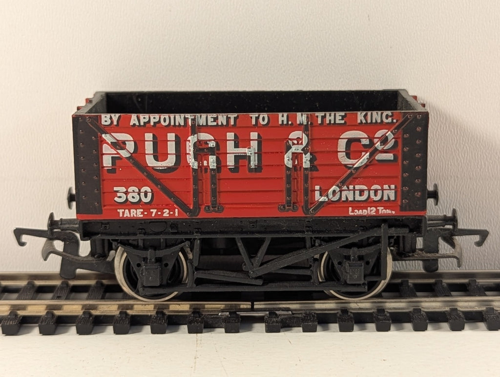 Hornby R010 OO Gauge Pugh & Co 7 Plank Wagon - Boxed