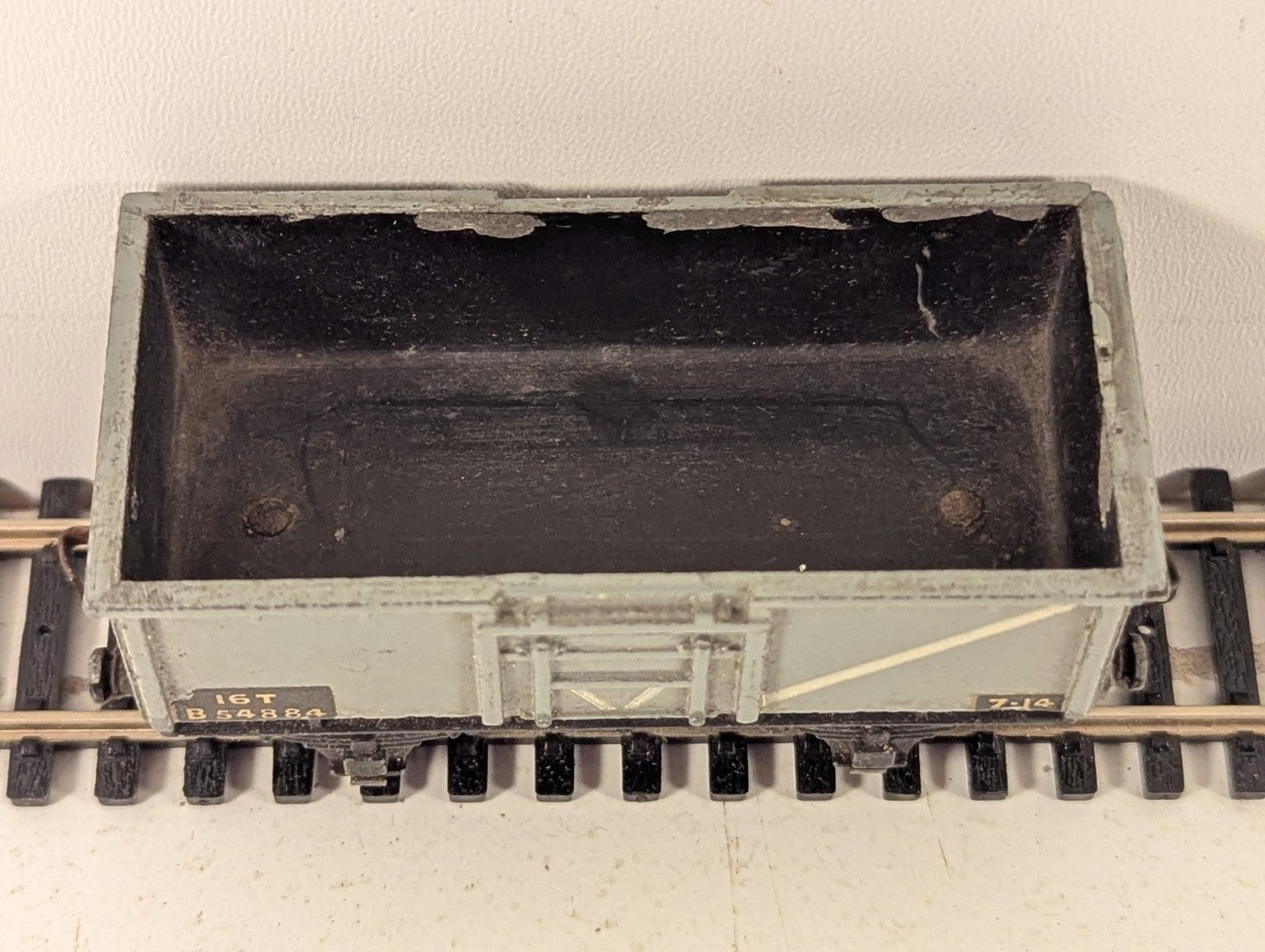 Hornby Dublo 32056/32057 BR 16 Ton Mineral Wagon Grey OO Gauge