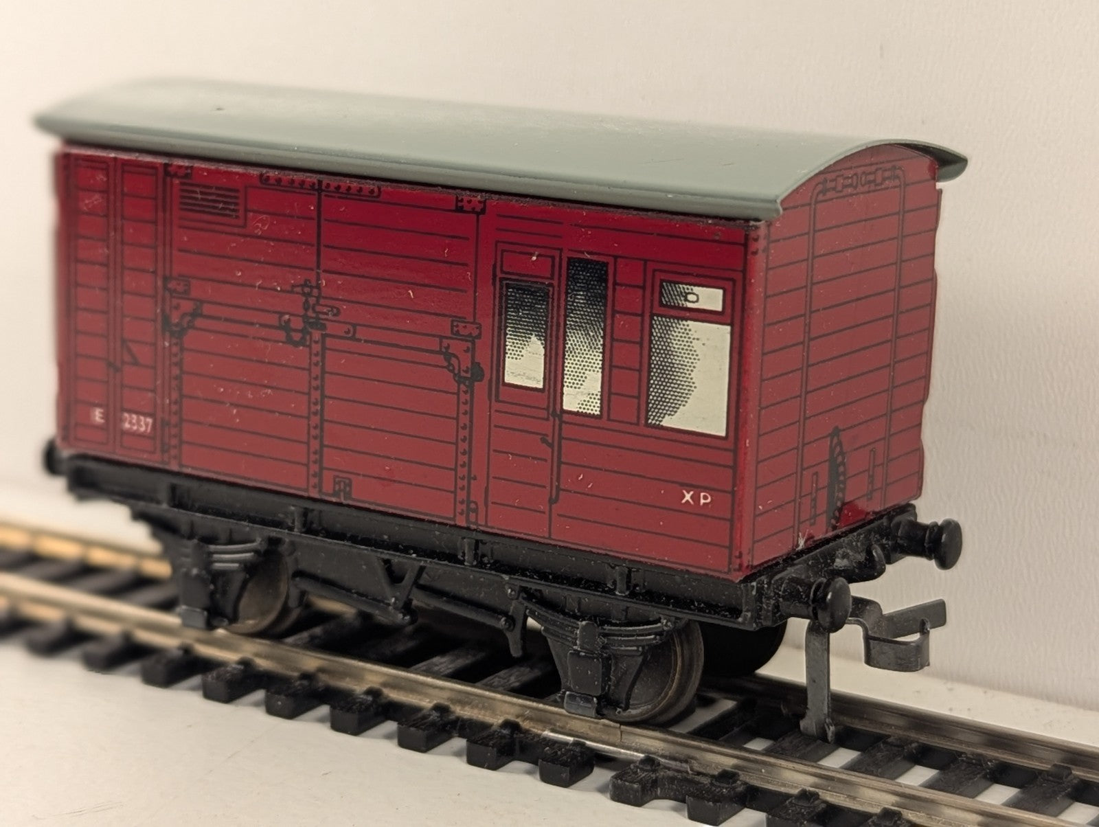 Hornby Dublo 32060 OO Gauge D1 Horse Box - Wrong Box
