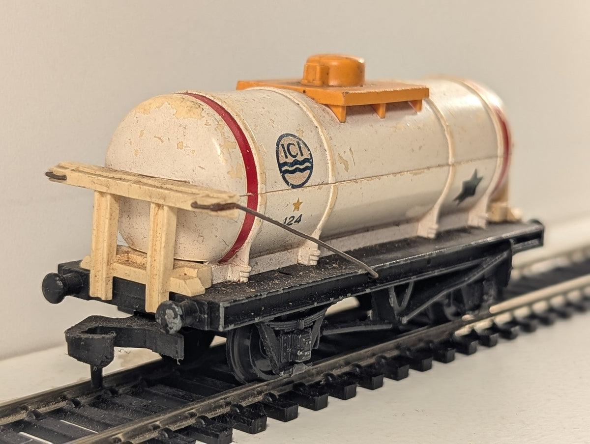 Hornby Dublo OO Gauge ICI Chemical Tank Wagon Goods Wagon 124 4658