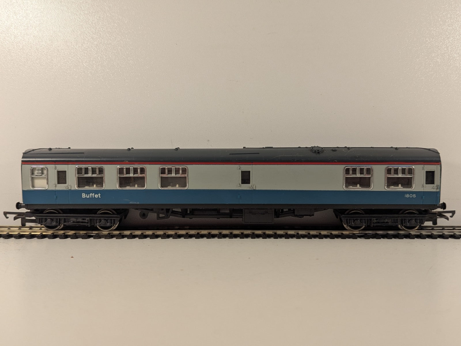 Hornby OO Gauge BR Mk1 Buffet Coach Passenger Coach 1805 BR Blue