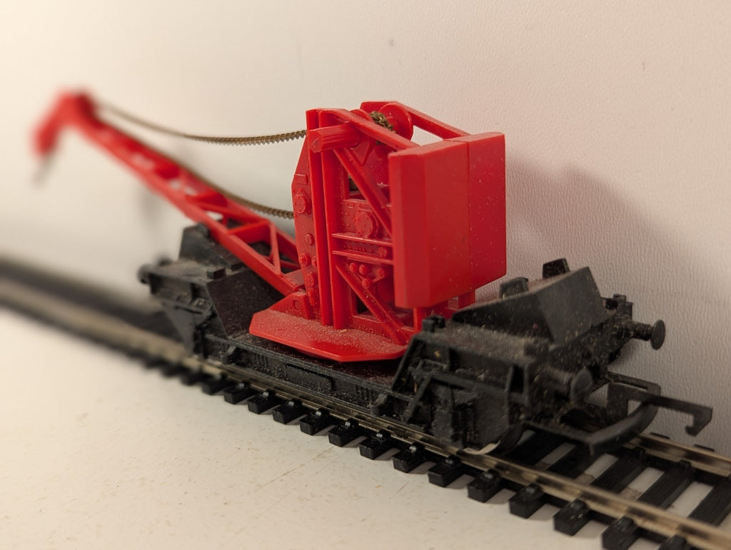 Hornby OO Gauge Operating Crane Wagon Goods Wagon Red R127