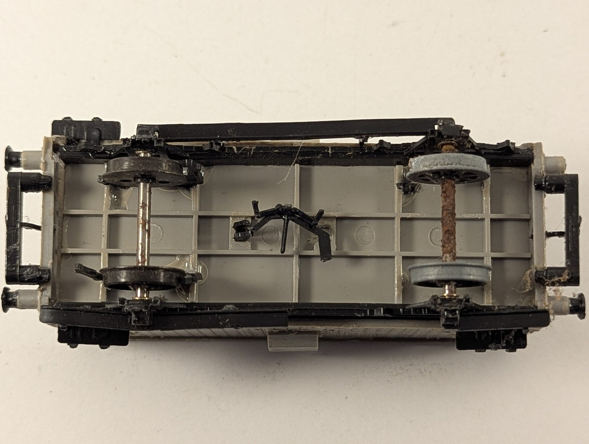 Dapol OO Gauge SR 25t Pillbox Brake Van Unpainted C035