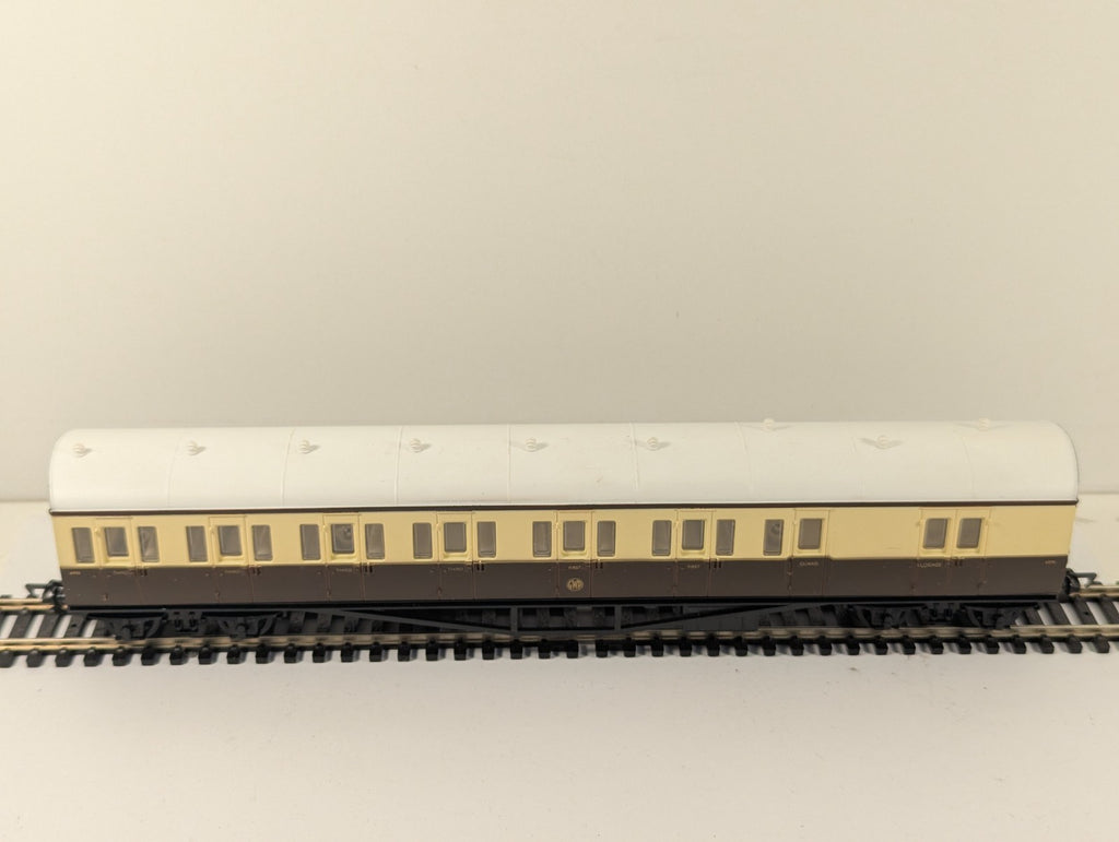 Airfix OO Gauge GWR Suburban B Set Coach Boxed