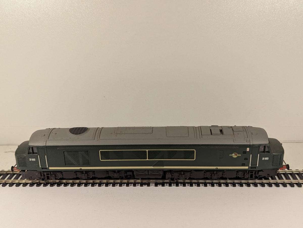 Mainline OO Gauge Class 45 Locomotive D193 BR Green with Small Yellow Panels