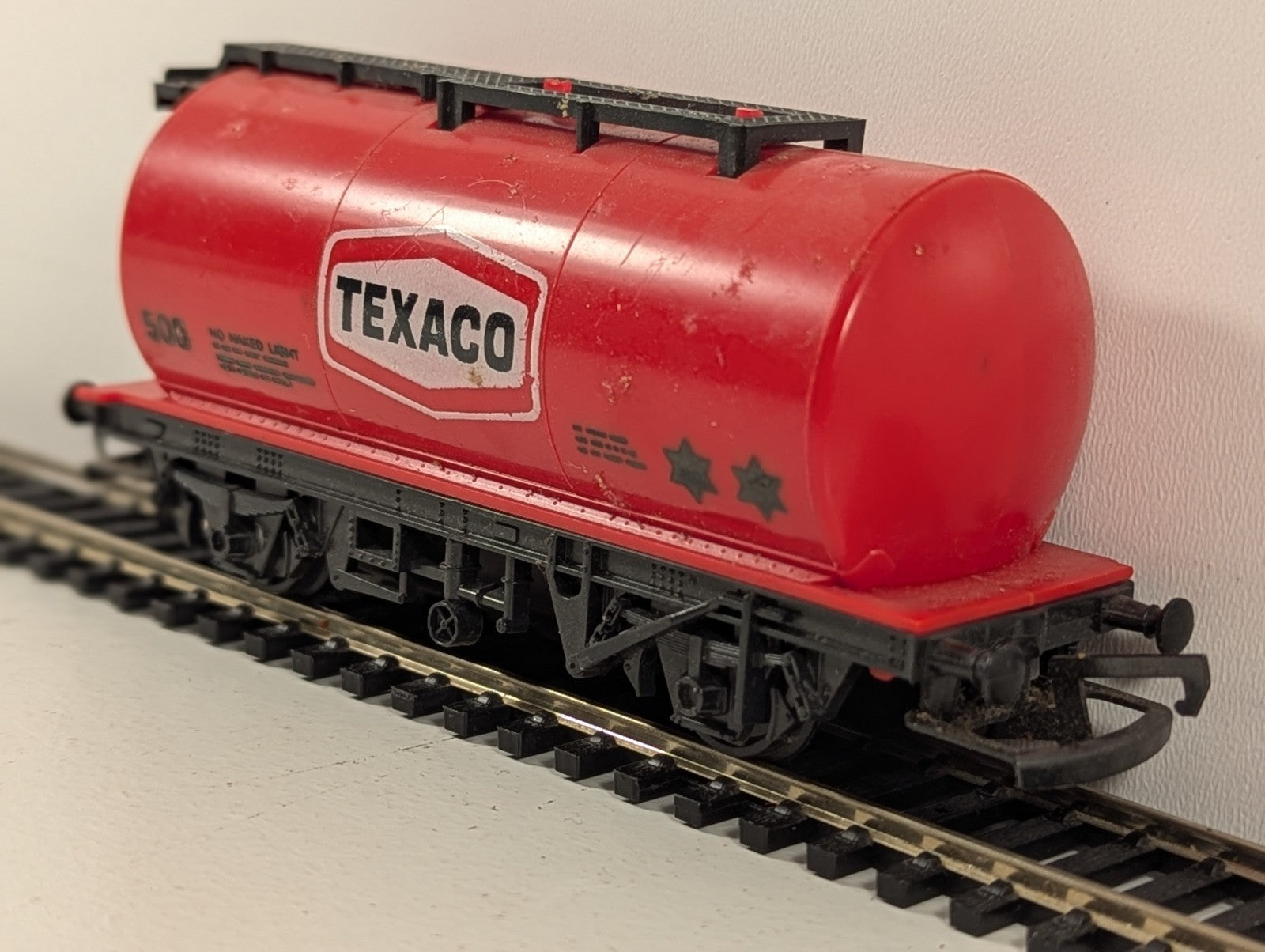 Hornby OO Gauge R184 Texaco Tank Wagon