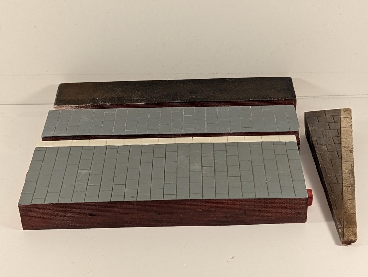 Hornby OO Gauge Skaledale Platforms and Ramp Platform Sections Red Brick