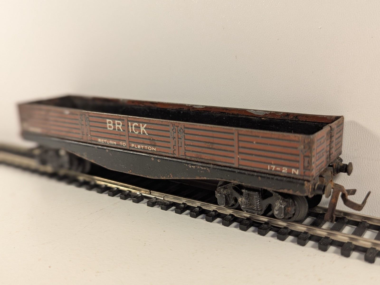 Trix TTR OO Gauge Bogie Brick Wagon