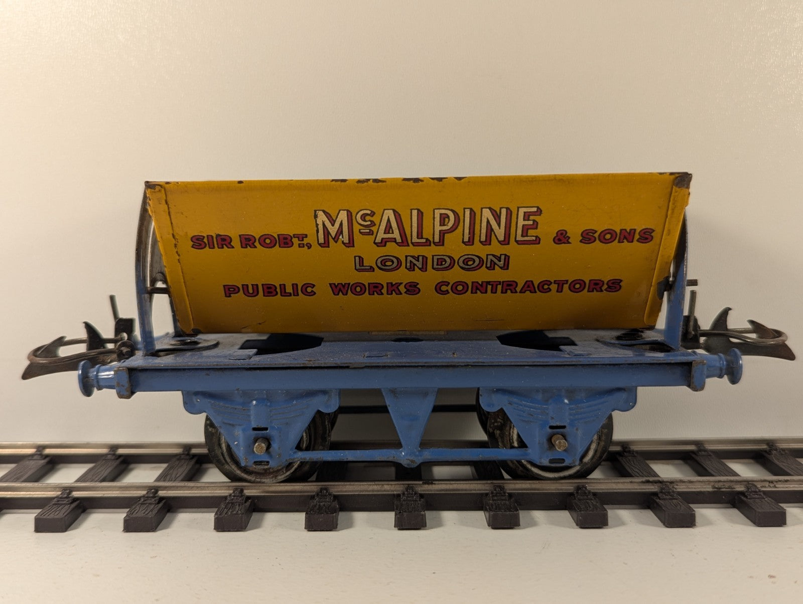 Hornby O Gauge McAlpine & Sons Side Tipping Wagon