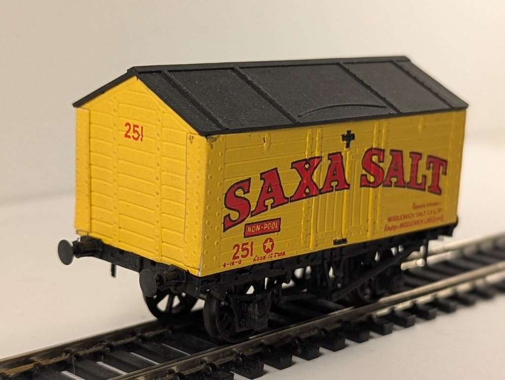 Kit Built OO Gauge 10 Ton Salt Wagon Goods Wagon 251 Saxa Salt Yellow