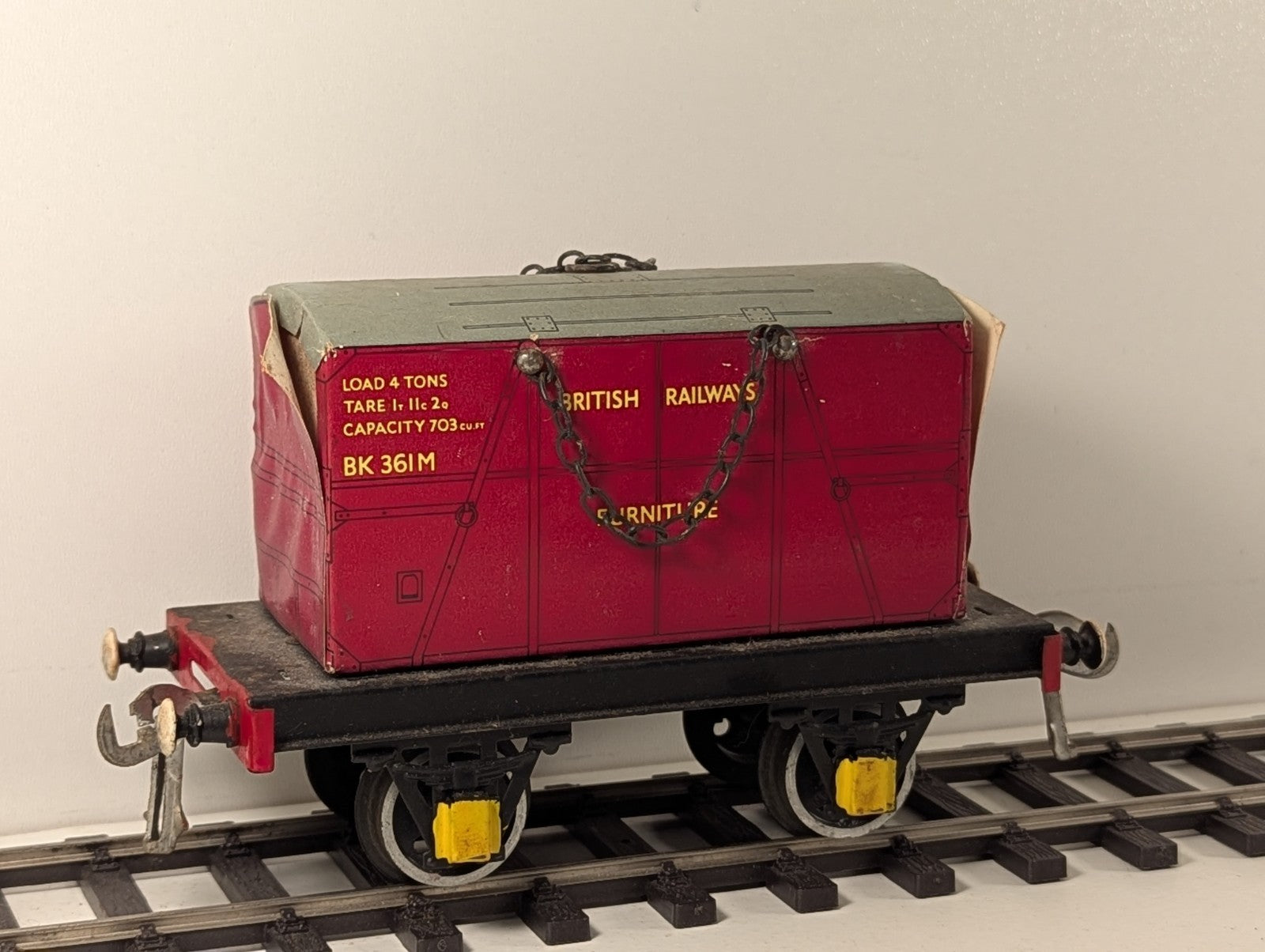 Hornby O Gauge Tinplate Flat Wagon with BR Furniture Container