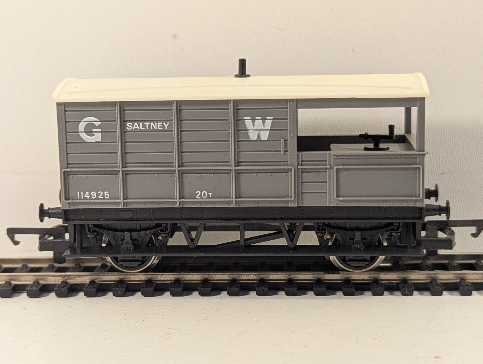 Hornby Railways R.018 G.W.R. Brake Van