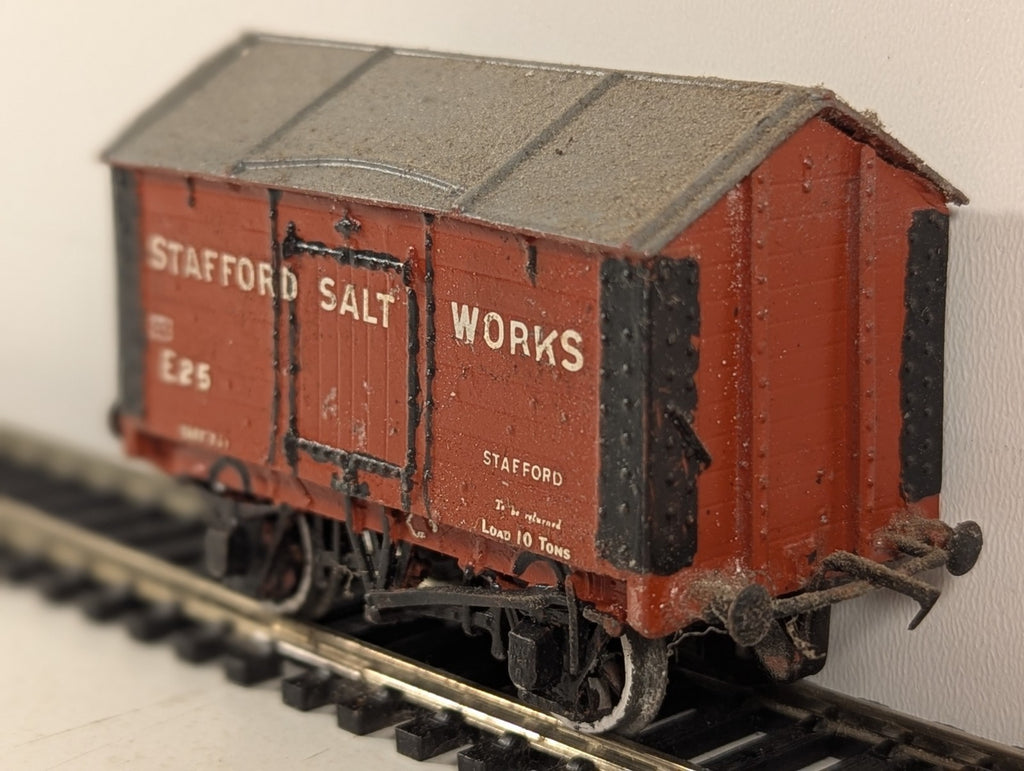 Kitbuilt Stafford Salt Works 10 Ton Salt Van Goods Wagon E 25