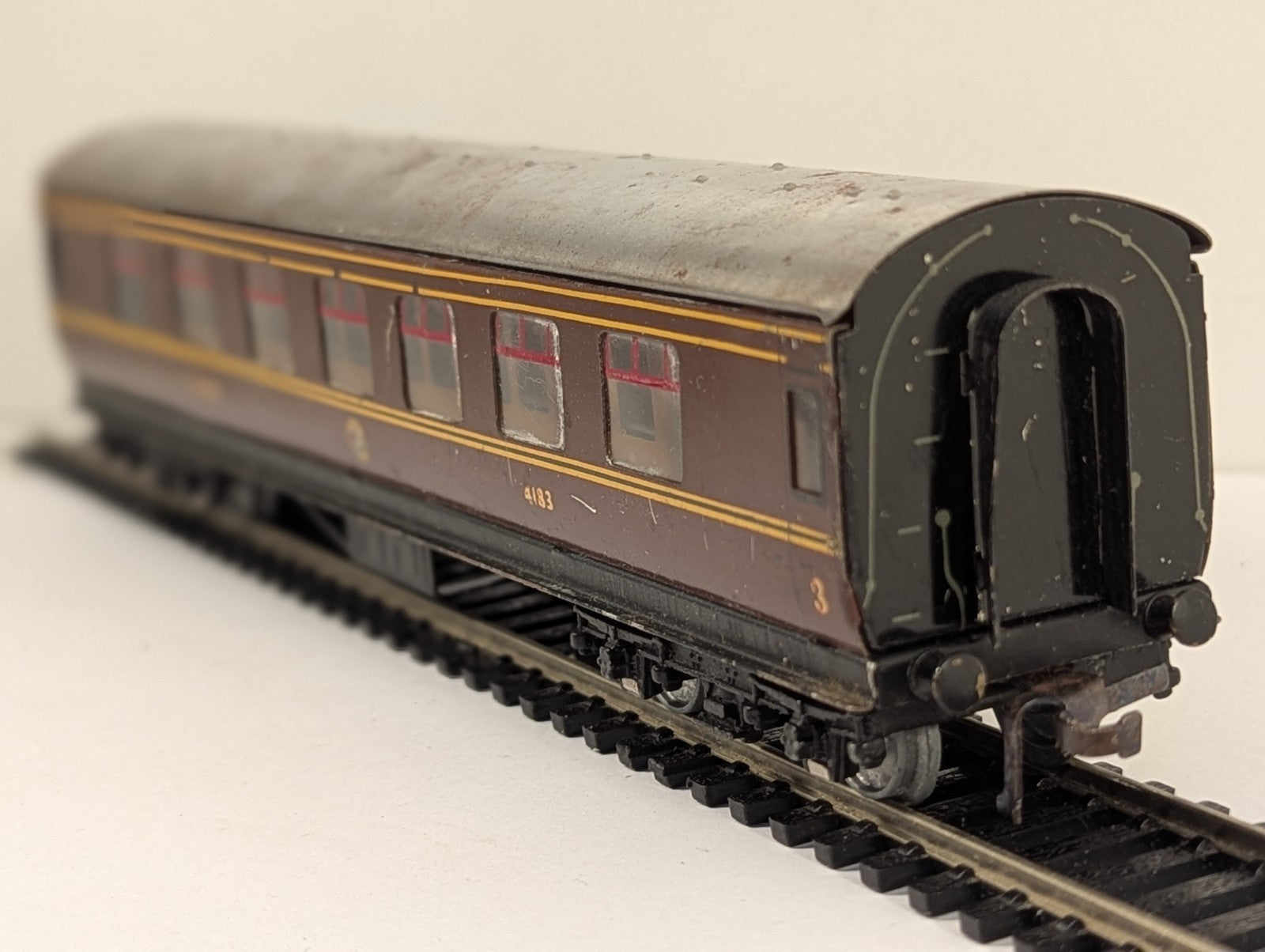 Hornby Dublo OO Gauge 4183 LMS 1st/3rd Corridor Coach Playworn