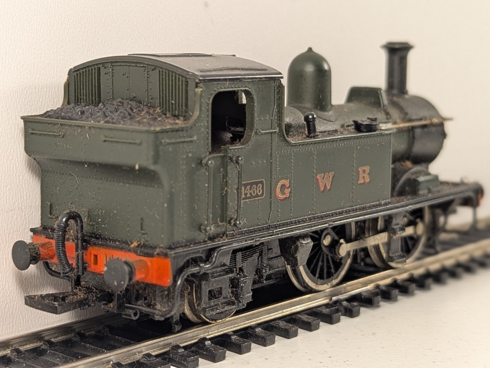 Airfix 54152-7 GWR 1400 Class 0-4-2 Tank Locomotive OO Gauge - Boxed -Non-Runner