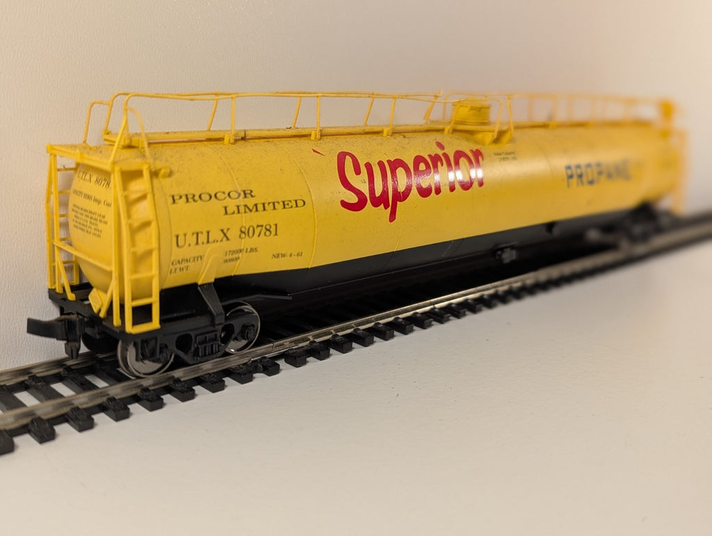 Atlas – UTLX 80781 Propane Tank Car (H0 Gauge)