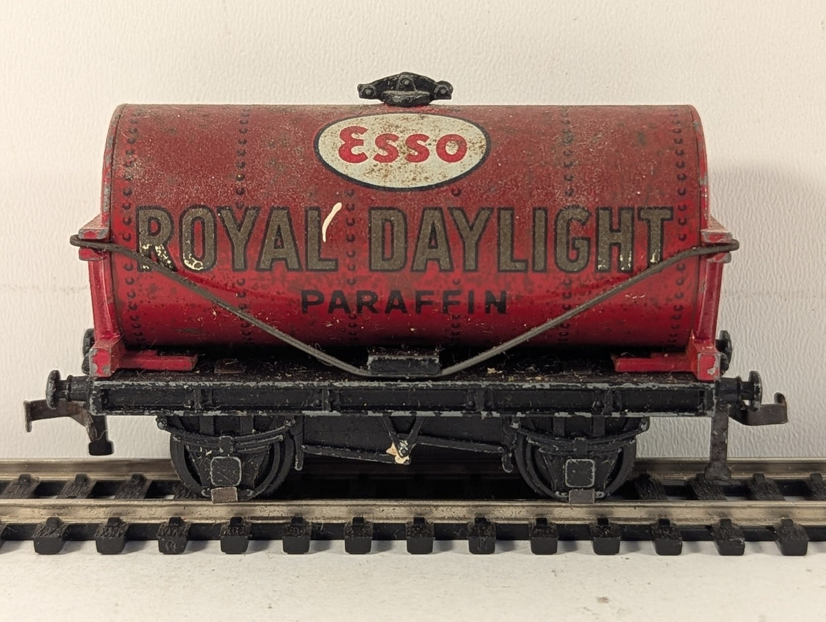 Hornby Dublo OO Gauge Royal Daylight Esso Paraffin Tank Wagon