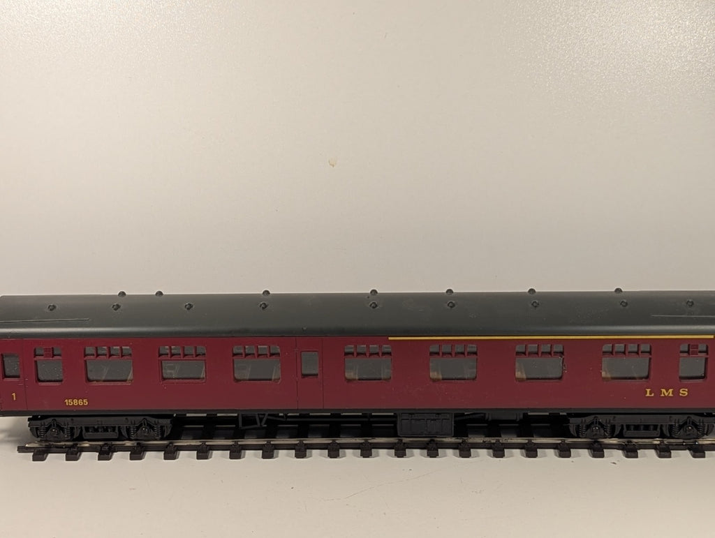Lima O Gauge LMS 1st Class Corridor Composite Coach 15865 Maroon