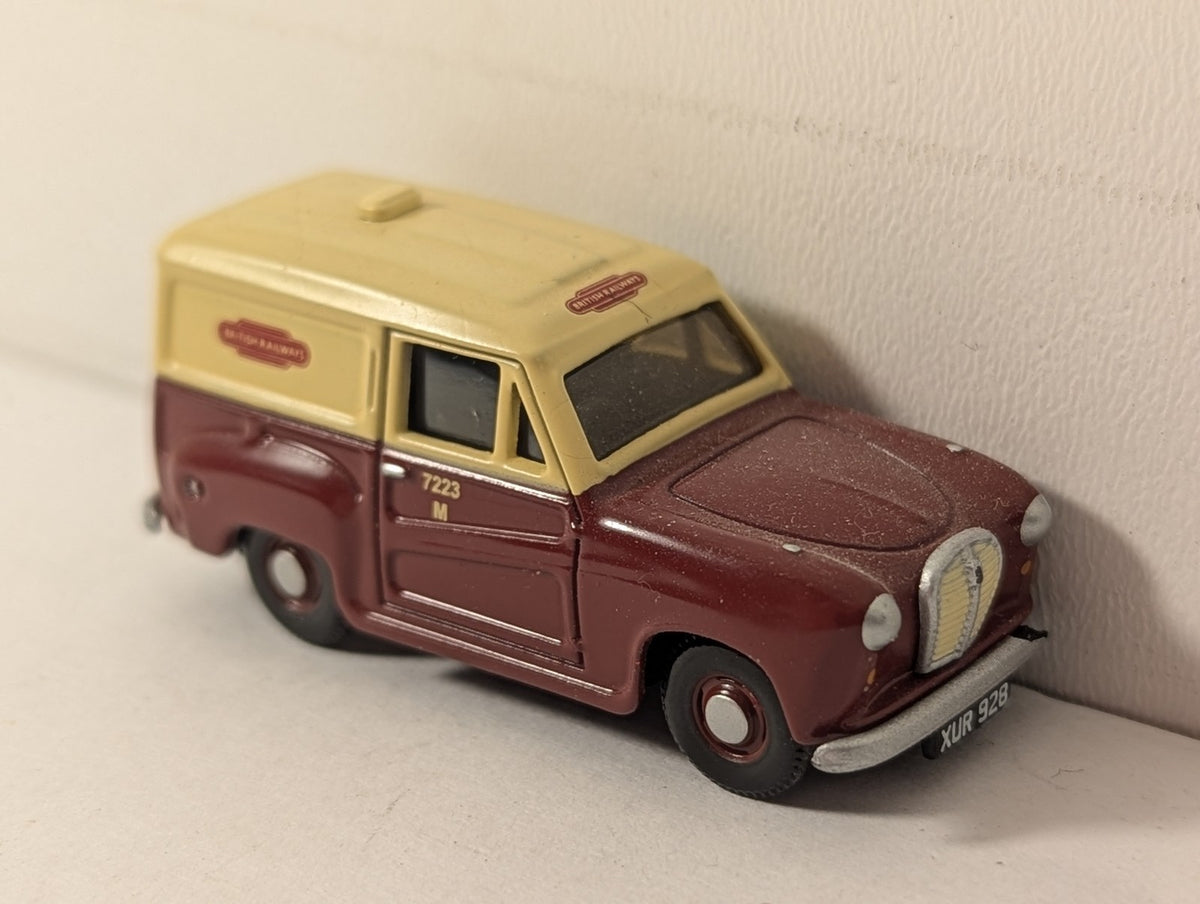 Classix OO Gauge Austin A-35 Van Die-cast Vehicle 7223/M