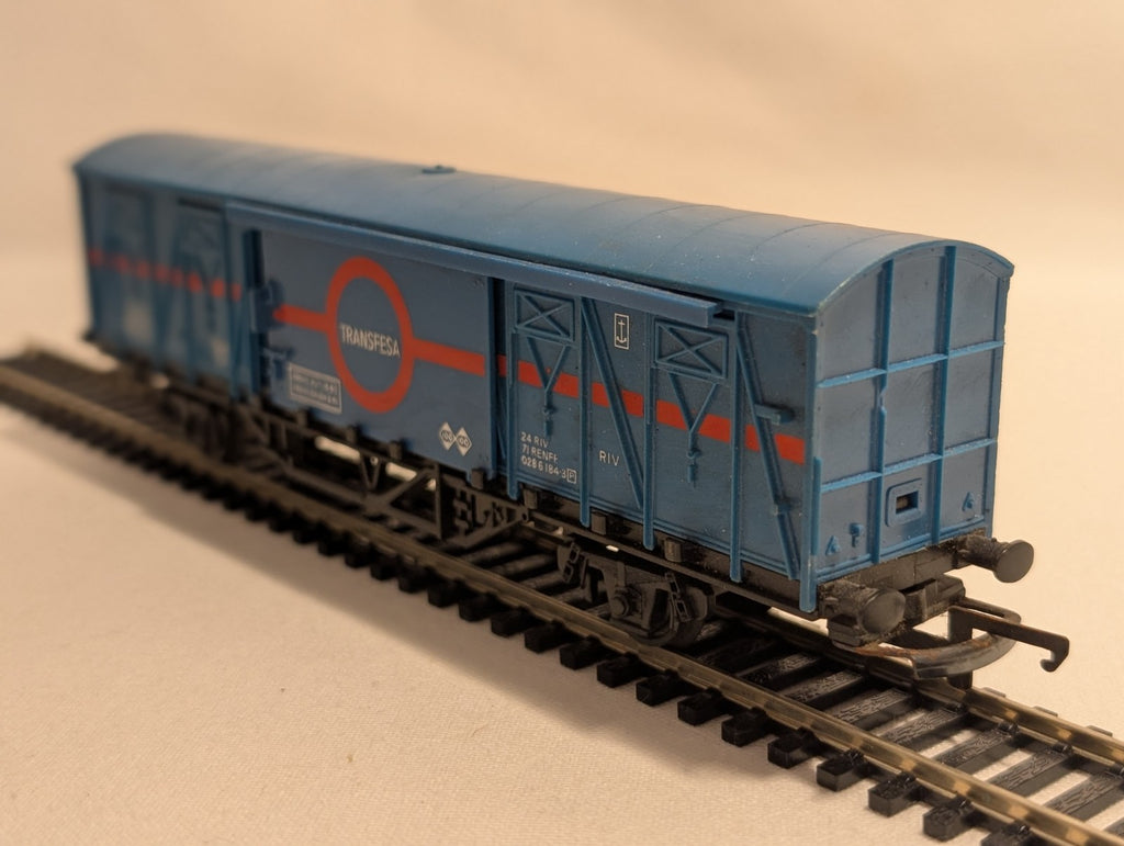 Hornby R741 OO Gauge VIX International Ferry Van – Transfesa