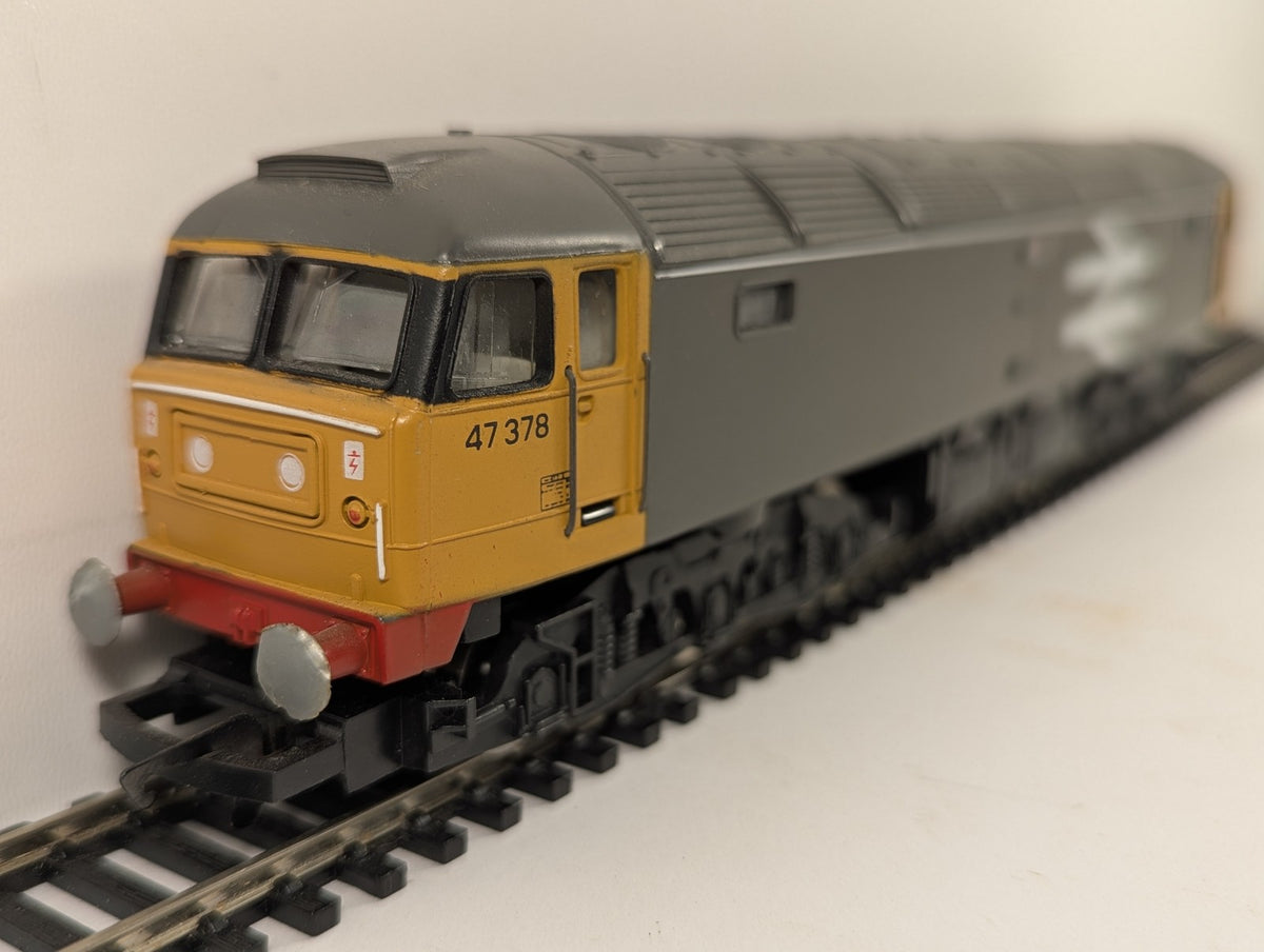 Hornby OO Gauge Class 47 Diesel Locomotive 47378 BR Railfreight Grey R319