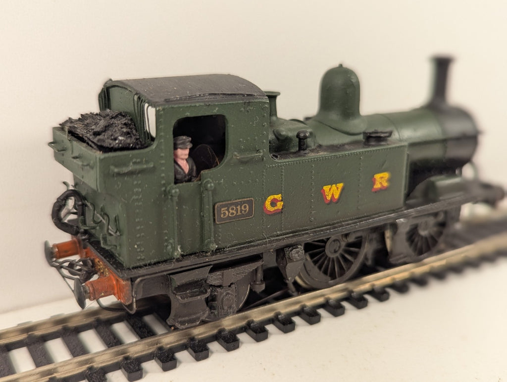 Kitbuilt OO Gauge GWR 14xx Class 0-4-2T No.5819 Steam Locomotive