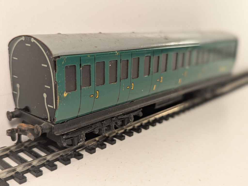 Hornby Dublo OO Gauge BR Southern Suburban Composite Coach Passenger