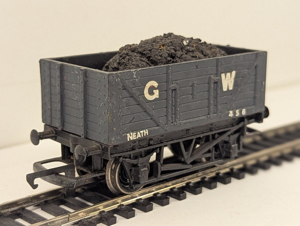 Hornby OO Gauge 5-Plank Open Wagon Goods Wagon 456 GWR Grey
