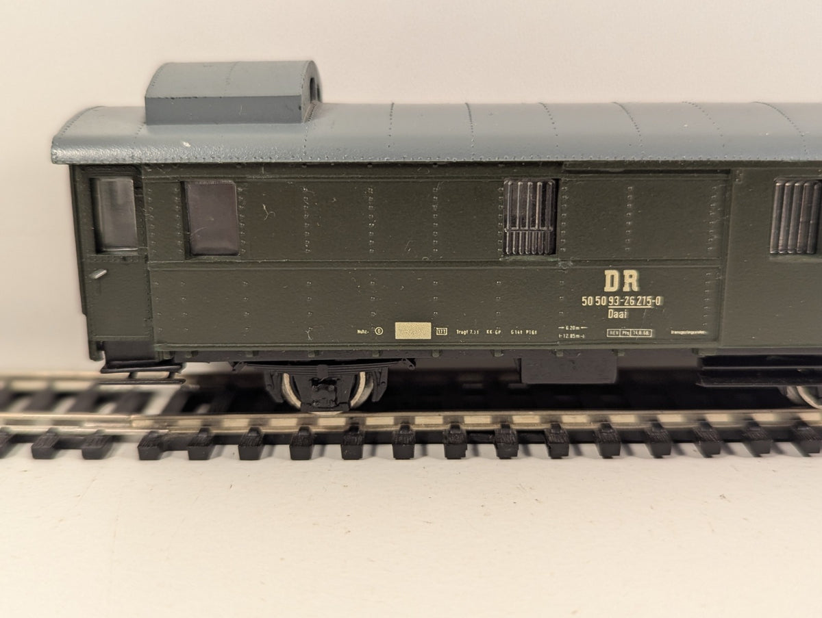 Fleischmann HO Gauge DR Daai Baggage Coach – East German Era