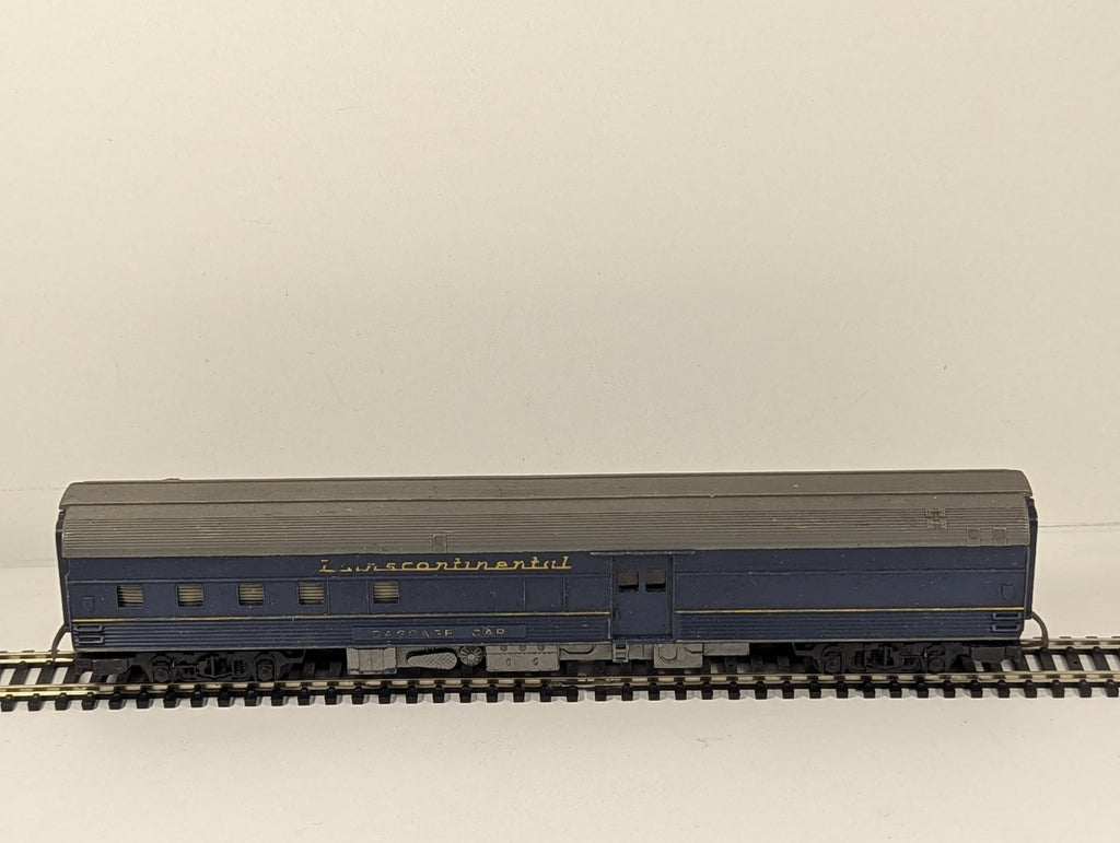 Tri-ang OO Gauge Transcontinental Baggage Car Passenger Coach