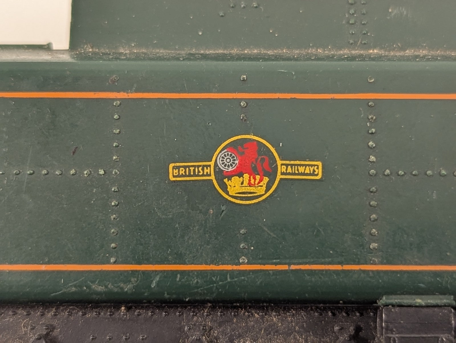 Tri-ang OO Gauge BR 6-Wheel Tender BR Green