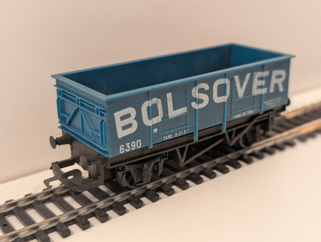 Hornby R136 Bolsover 7-Plank Mineral Wagon – No. 6390 – OO Gauge