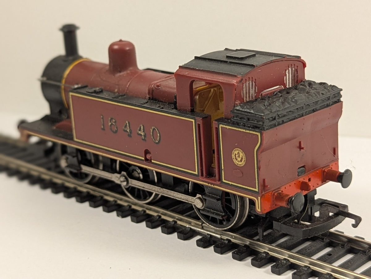 Hornby OO Gauge LMS Class 3F Jinty 0-6-0T Maroon