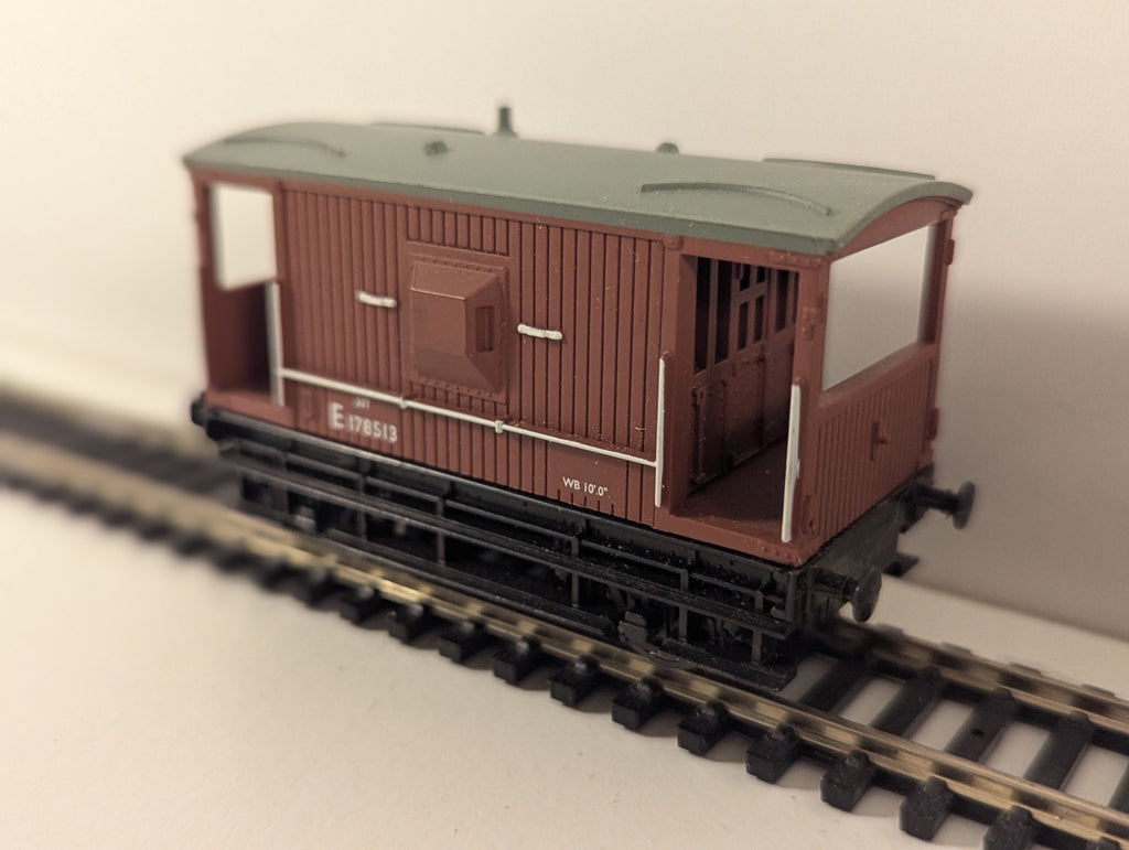 Bachmann Branchline OO Gauge 20 Ton Brake Van E178513