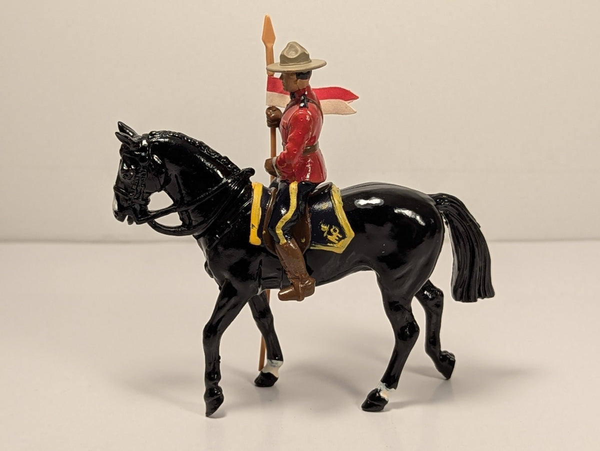 Britains 7234 Royal Canadian Mounted Police Metal Model Set