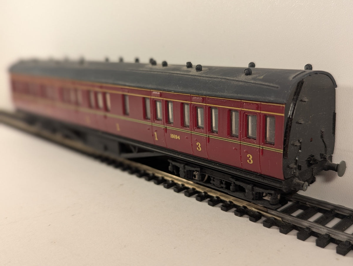 Dapol OO Gauge LMS Non-Corridor Composite Coach Passenger Coach 19194 LMS Maroon