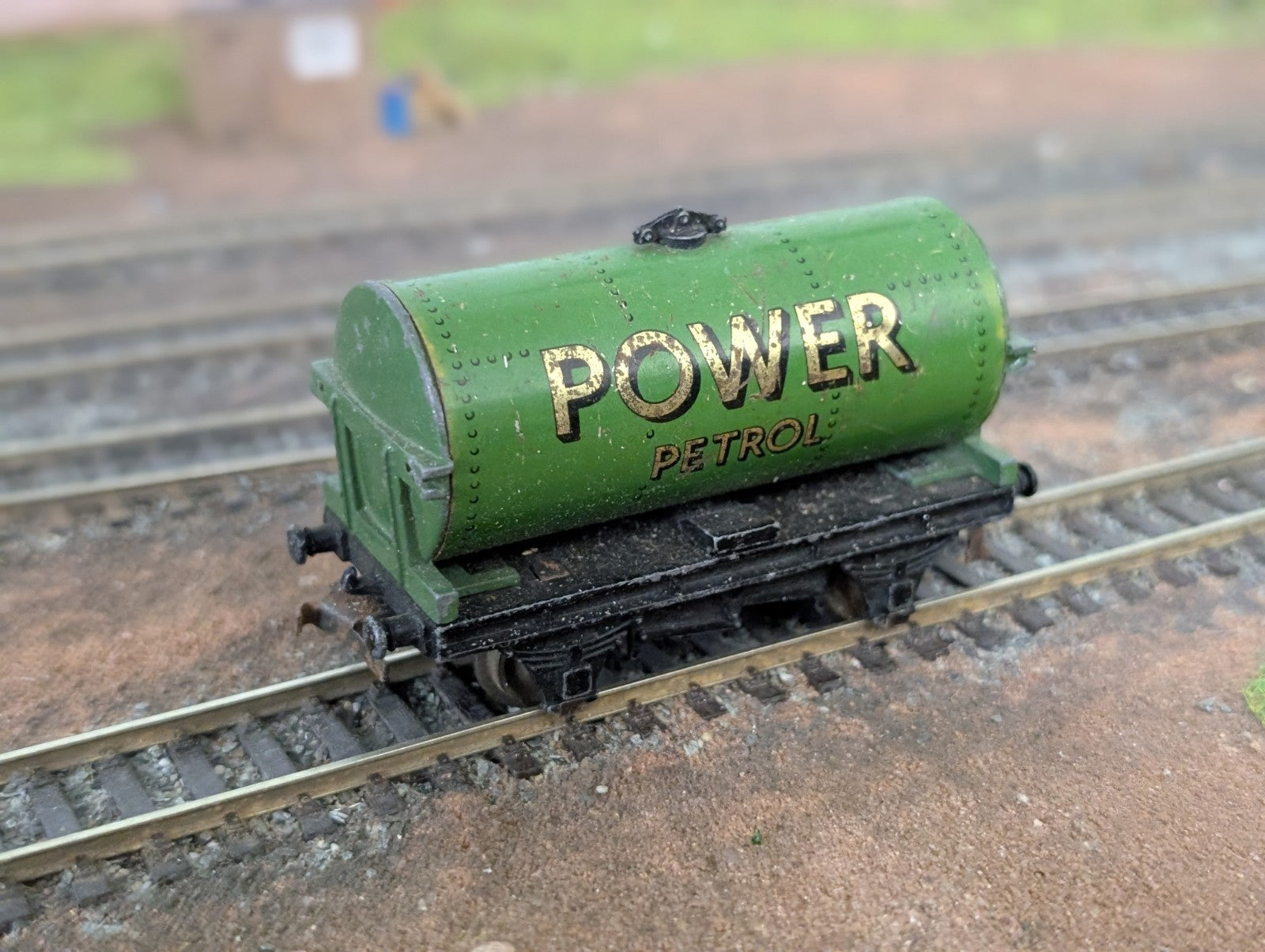 Hornby Dublo 32080 14T Tank Wagon - Power