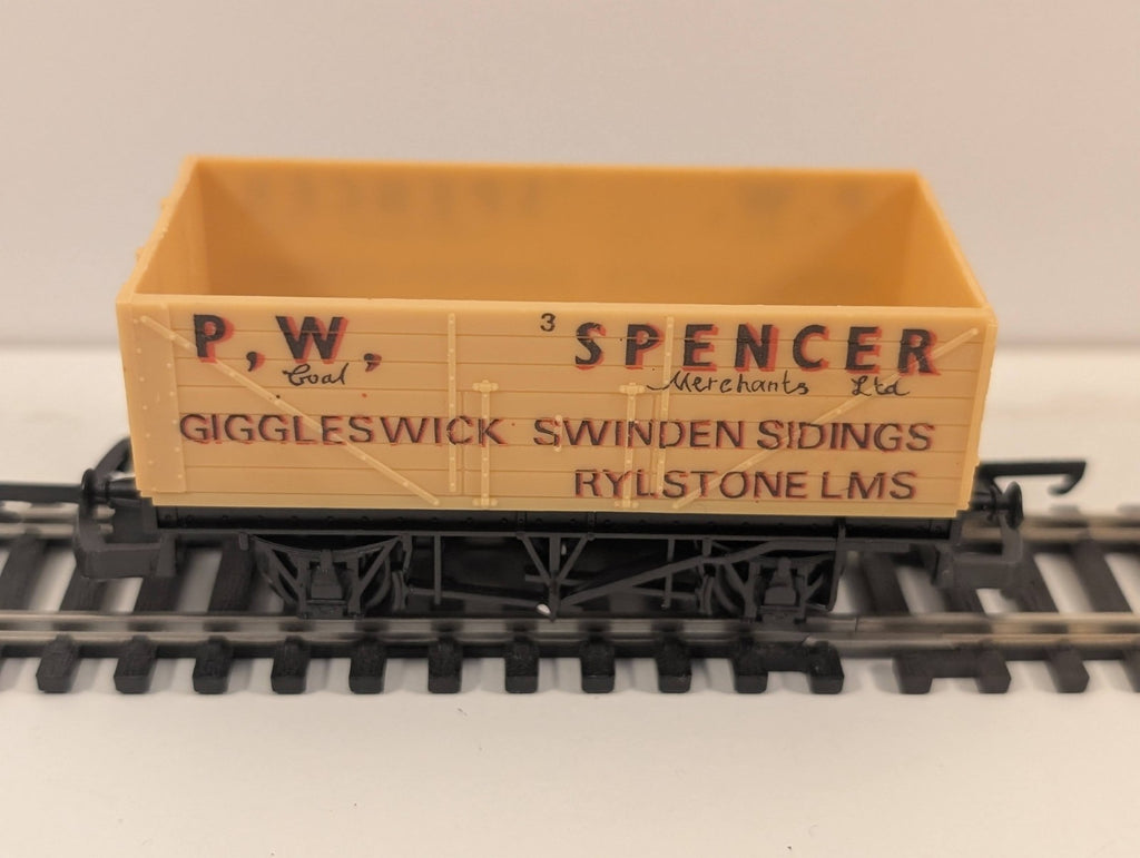 Lima 305632 7-Plank Open Wagon – “P.W. Spencer” Livery – OO Gauge