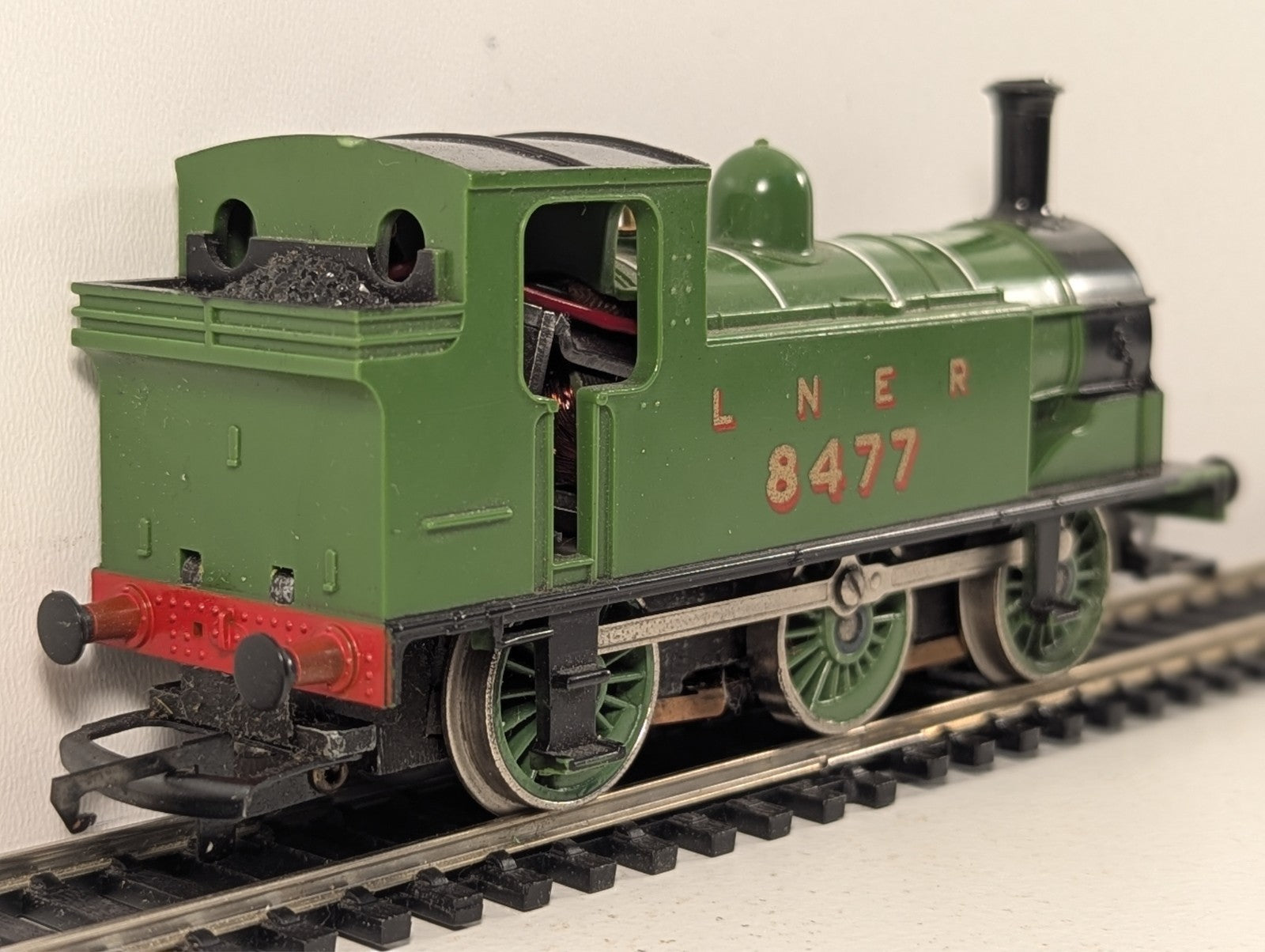 Hornby R252 LNER Class J83 0-6-0T Steam Locomotive OO Gauge