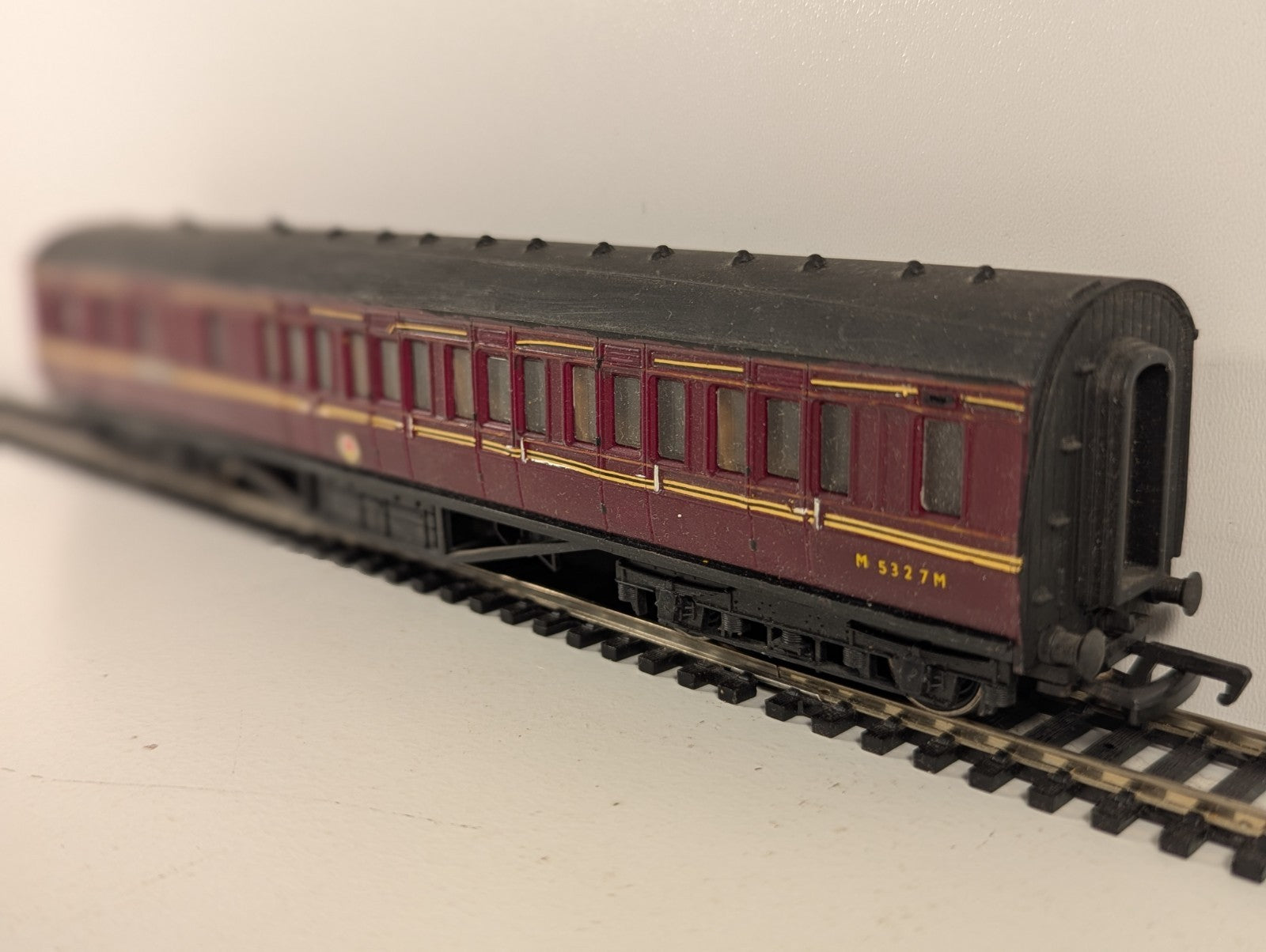 Mainline Railways OO Gauge BR 57ft Brake Third Corridor Coach