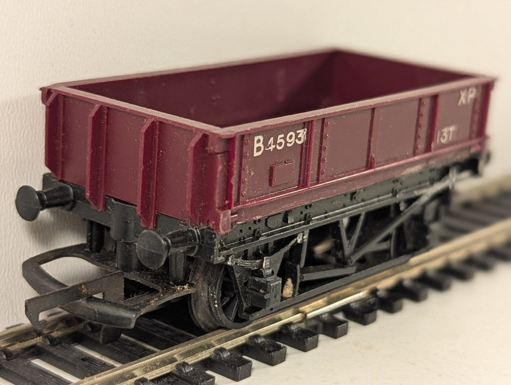 Tri-ang R113 OO Gauge Maroon Drop Side Goods Wagon
