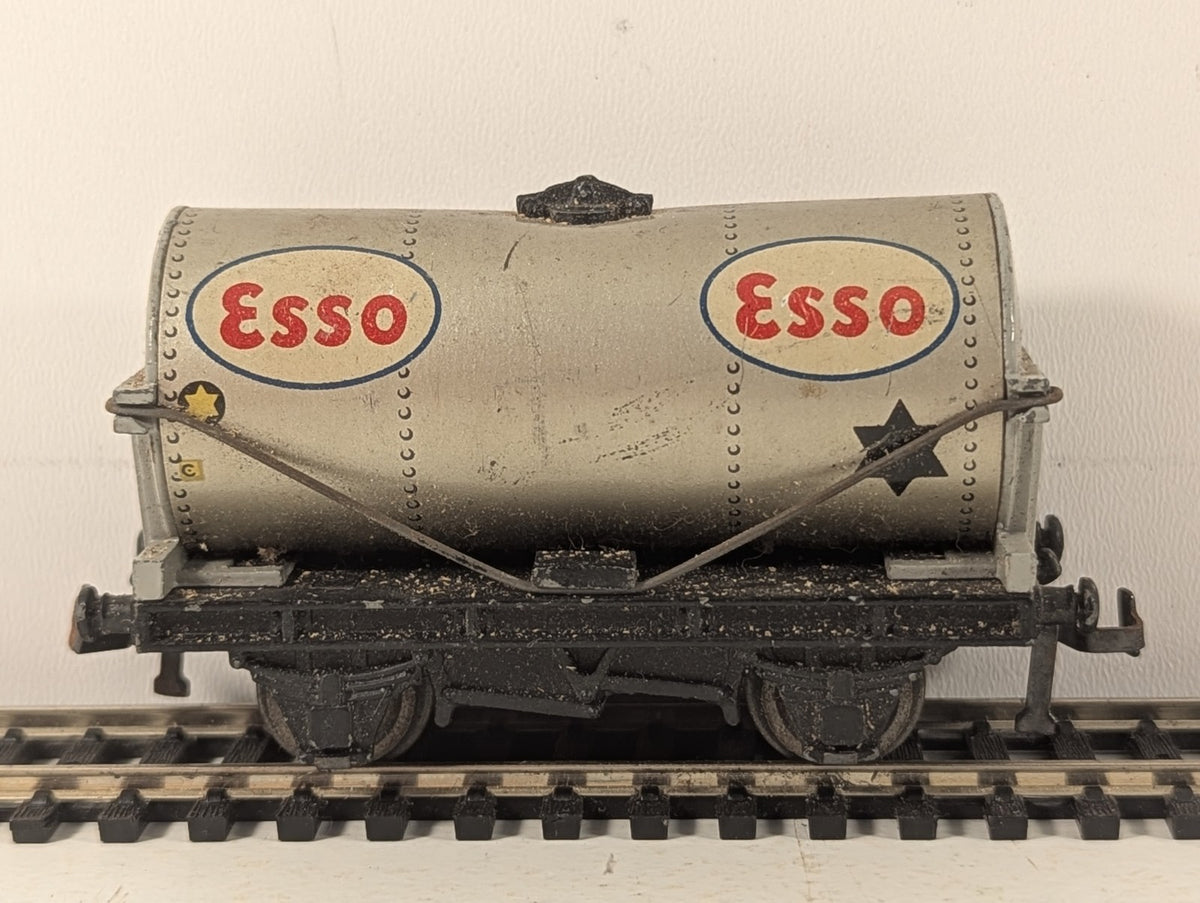 Hornby Dublo OO Gauge Esso Petrol Tank Wagon Goods Wagon Esso Silver