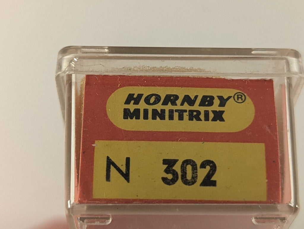 Hornby Minitrix N Gauge Class 45 Peak Diesel Locomotive BR Green N 302