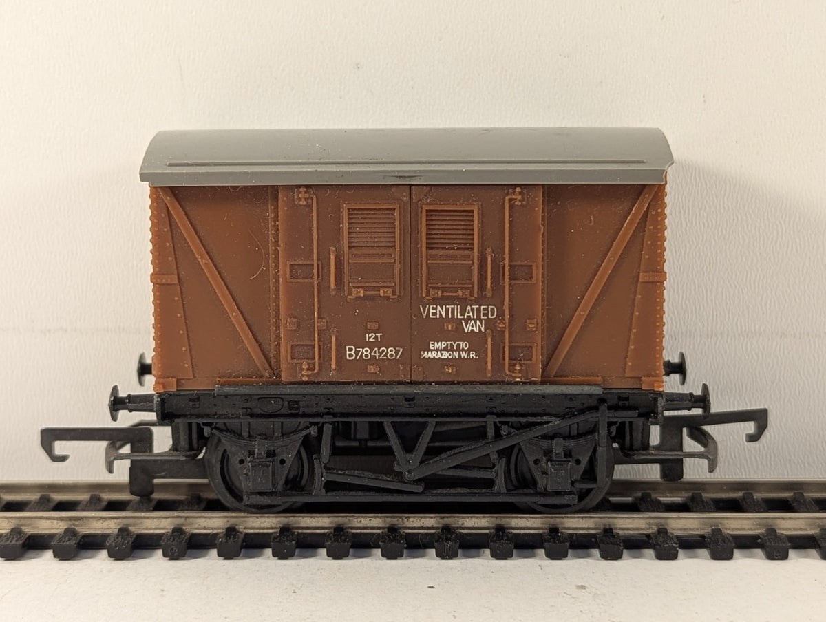 Hornby OO Gauge BR 12t Ventilated Van 'Marazion' Goods Wagon B784287 BR Bauxite