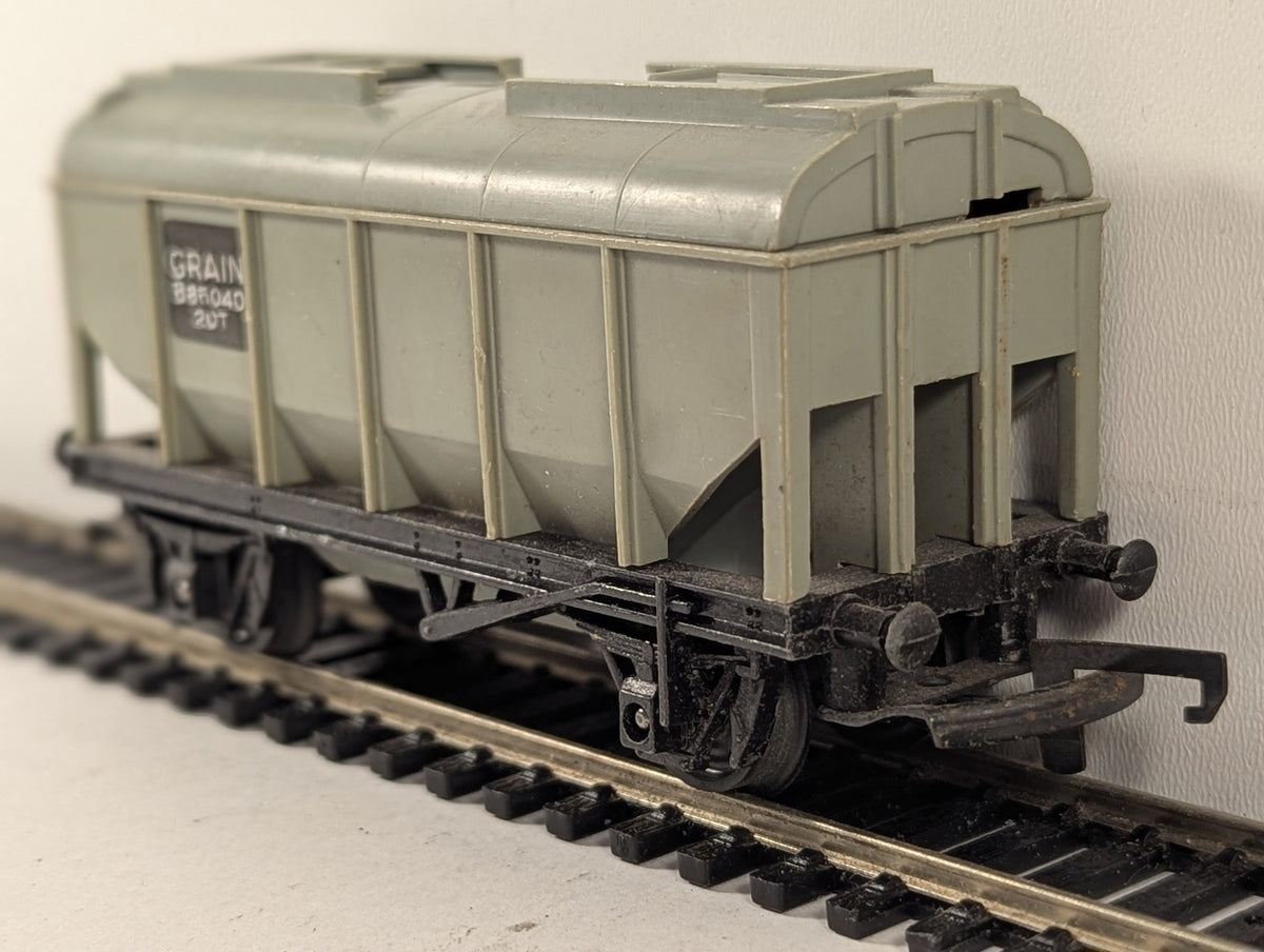 Tri-ang OO Gauge 20 Ton Grain Wagon Goods Wagon B85040 BR Grey R214