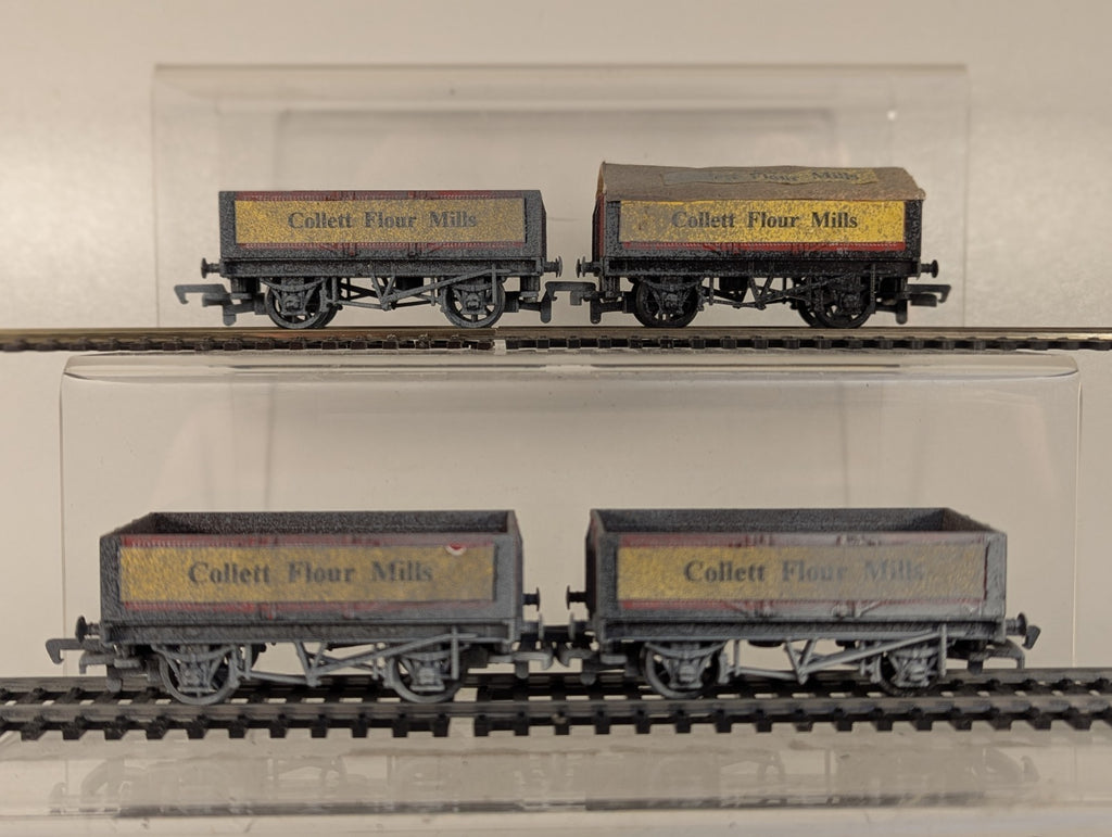 Peco OO Gauge 5 Plank Collett Flour Mill Wagon Set