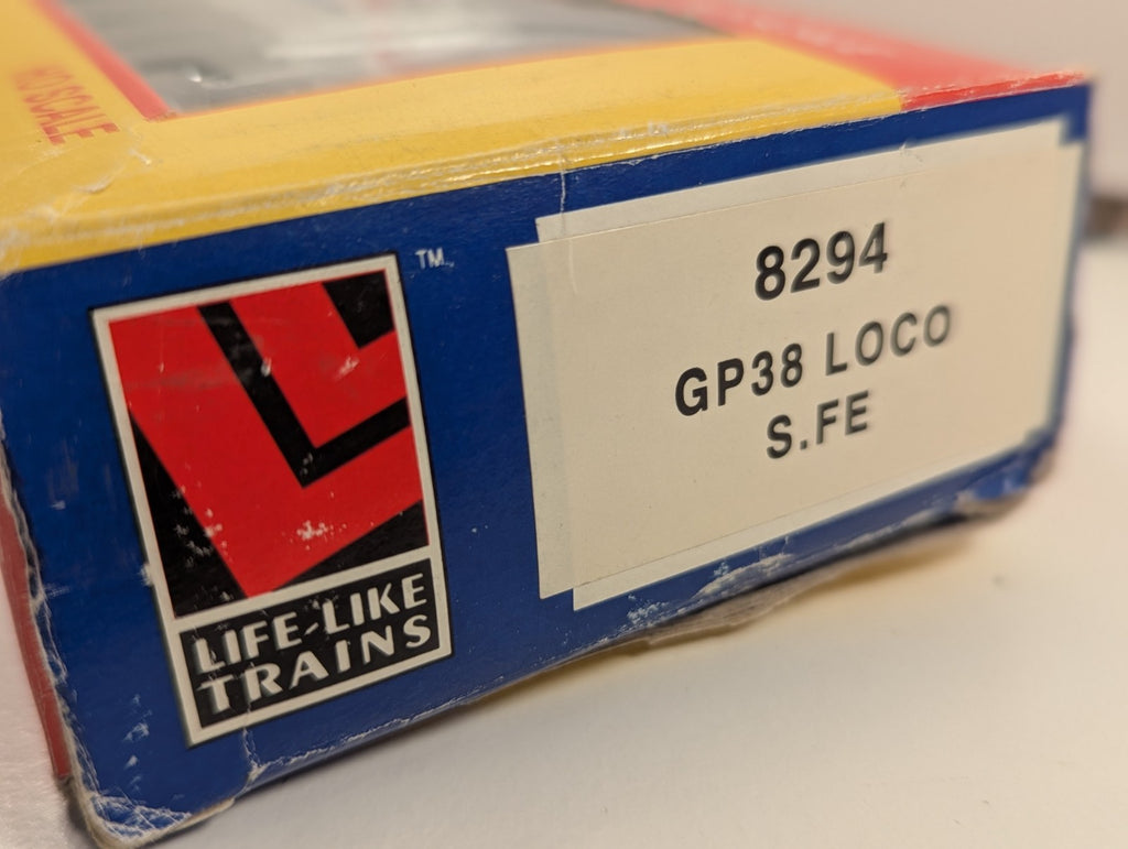Life-Like HO Gauge GP38 Diesel Locomotive – Repainted