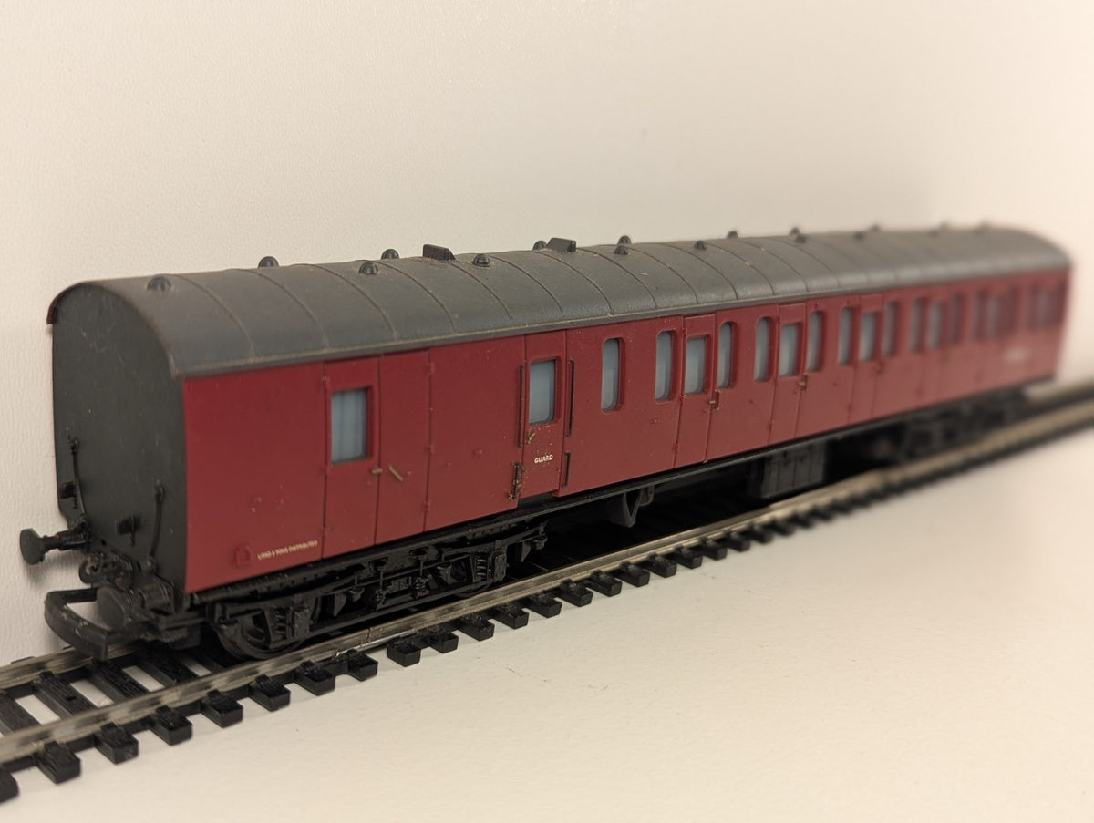 Bachmann 34-625 BR Mk1 Suburban Brake Coach in Crimson